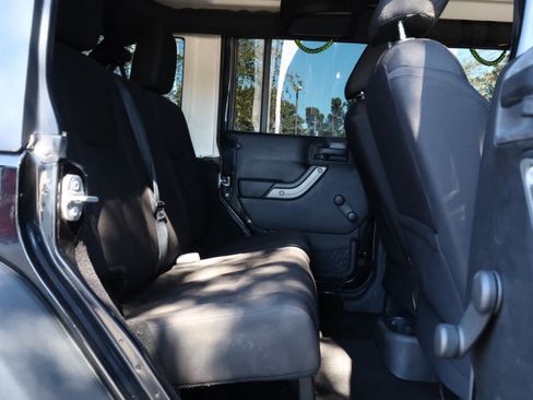 Used 2015 Jeep Wrangler Unlimited Sport w/ Connectivity Group image 37