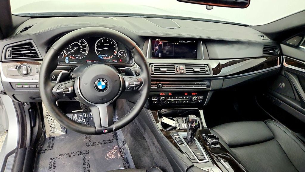 Used 2016 BMW 550i Sedan RWD image 14