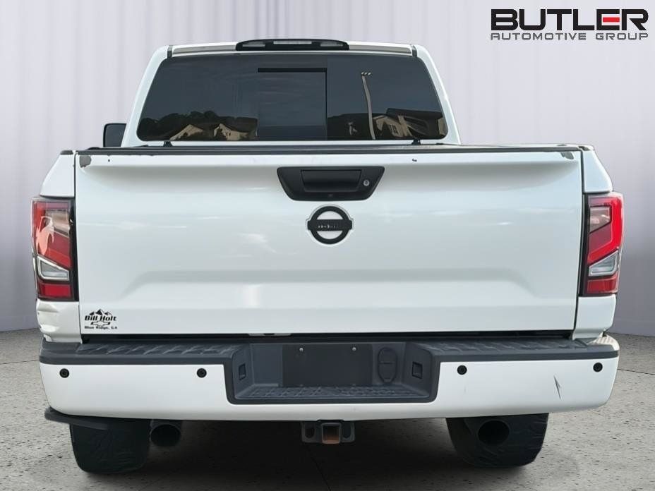 Used 2017 Nissan Titan PRO-4X AWD/4WD image 9