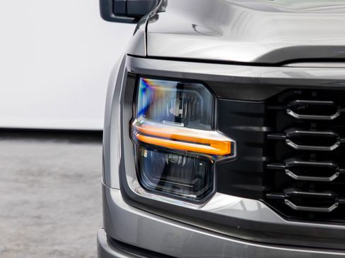 Used 2024 Ford F150 STX image 3