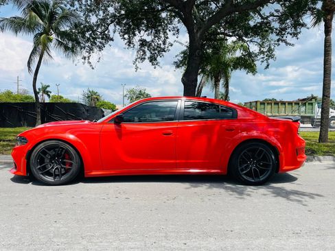 Used 2021 Dodge Charger Scat Pack RWD image 2