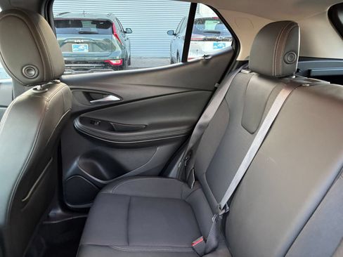 Used 2025 Buick Encore GX Preferred AWD/4WD image 38