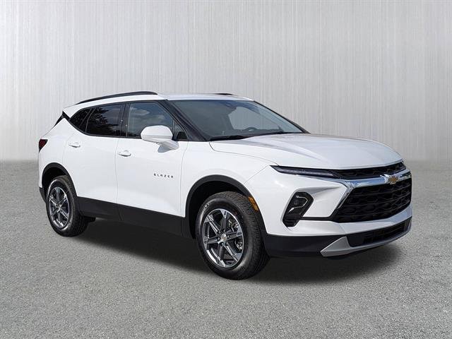 New 2026 Chevrolet Blazer LT w/ Convenience Package FWD image 1