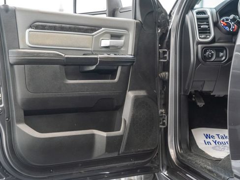 Used 2023 Chevrolet TrailBlazer LT w/ Convenience Package FWD image 44