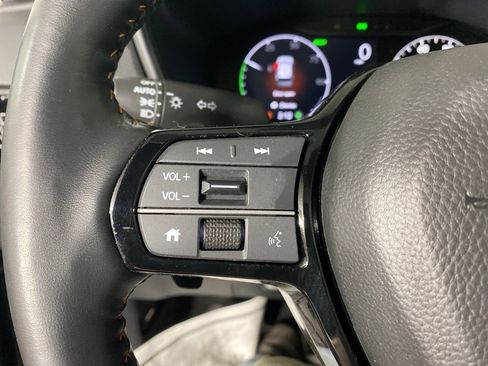 Used 2025 Honda CR-V Sport Touring image 22