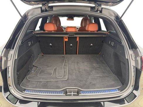 Used 2024 Mercedes-Benz GLC 300 4MATIC image 18