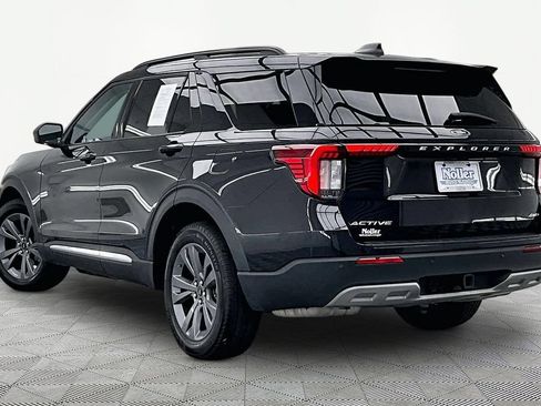 Certified 2025 Ford Explorer Active w/ Active Comfort Package AWD/4WD image 13