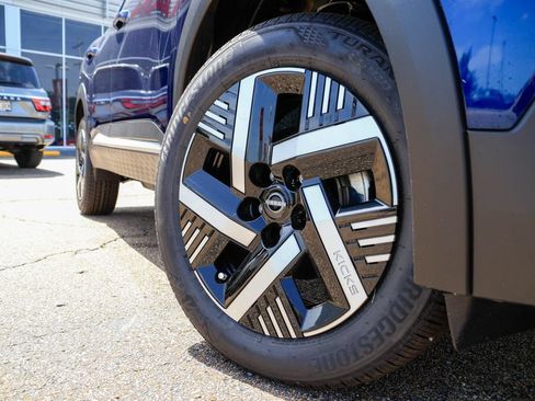 New 2026 Nissan Kicks SV w/ SV Premium Package FWD image 18
