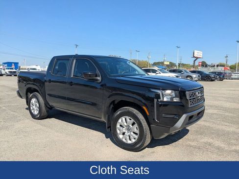 Used 2023 Nissan Frontier SV w/ Technology Package image 2