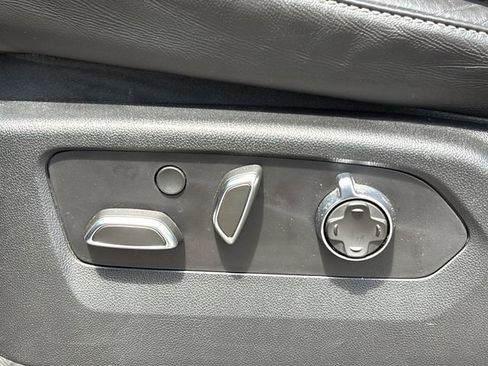 Used 2021 Cadillac Escalade ESV Sport Platinum RWD image 13