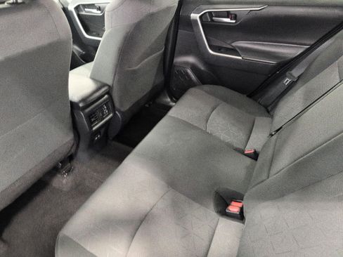 Used 2025 Toyota RAV4 XLE AWD/4WD image 22