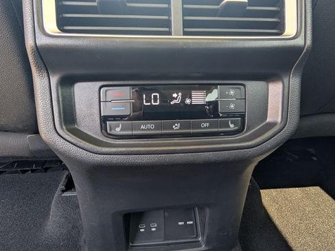 Used 2025 Volkswagen Atlas SEL Premium R-Line AWD/4WD image 19