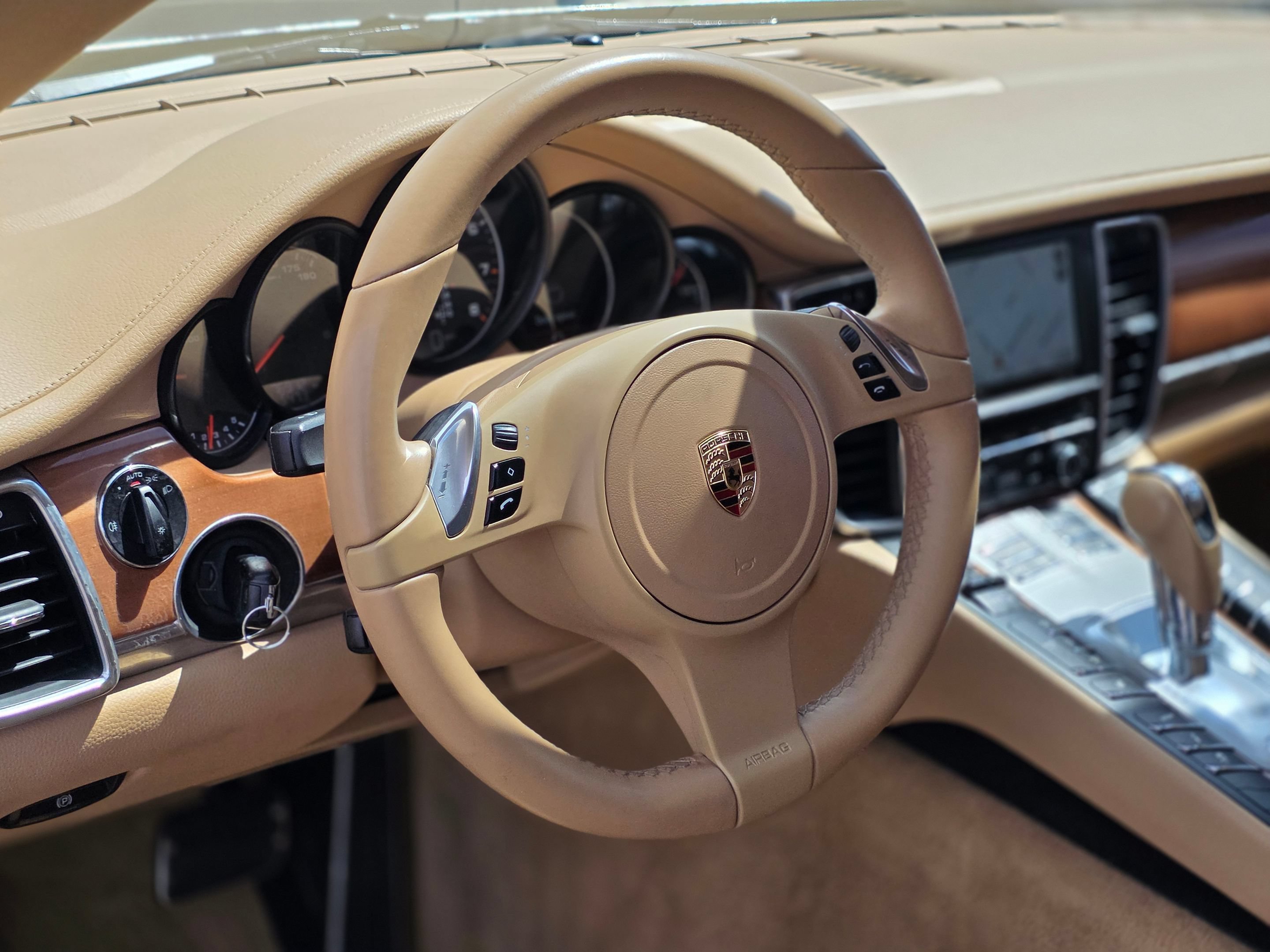 Used 2012 Porsche Panamera 4 w/ Premium Pkg Plus AWD/4WD image 16