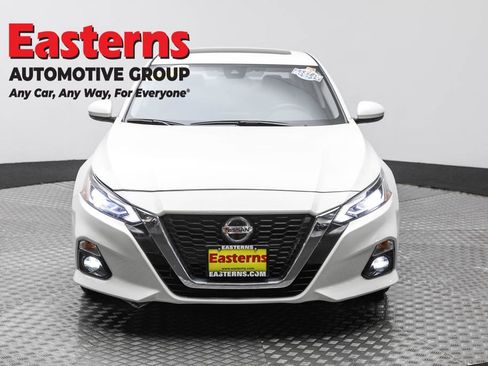 Used 2022 Nissan Altima 2.5 SL image 2