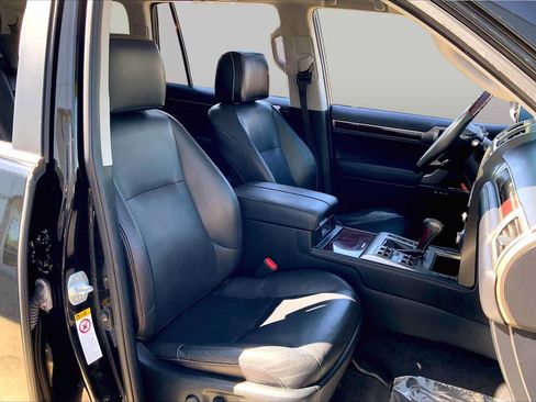 Used 2014 Lexus GX 460 Luxury AWD/4WD image 8