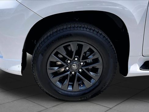 Used 2022 Lexus GX 460 Premium w/ Premium Package AWD/4WD image 11