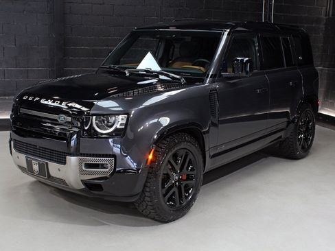 Used 2023 Land Rover Defender 110 X AWD/4WD image 5