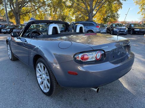 Used 2006 MAZDA MX-5 Miata Grand Touring w/ Suspension Pkg image 4