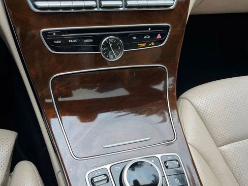Used 2018 Mercedes-Benz C 300 Sedan image 13