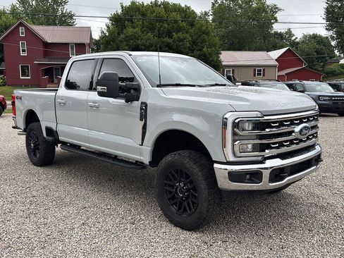 Used 2026 Ford F250 Lariat AWD/4WD image 3