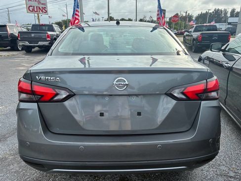 Used 2020 Nissan Versa S image 3