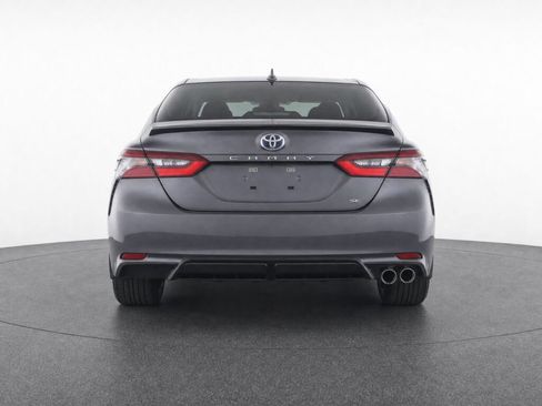Used 2024 Toyota Camry SE w/ Cold Weather Package FWD image 39