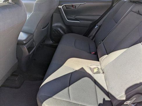 Used 2019 Toyota RAV4 LE w/ Carpet Mat Package image 16