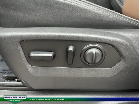 Used 2021 Chevrolet Silverado 2500 High Country w/ Z71 Off-Road Package image 13