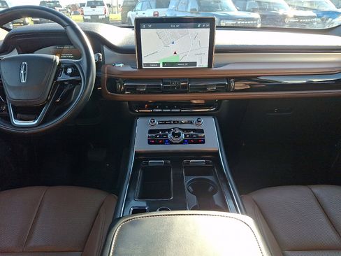 Used 2023 Lincoln Aviator Reserve w/ Equipment Group 201A image 15