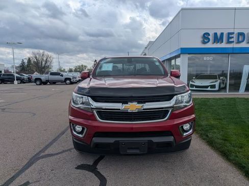 Used 2018 Chevrolet Colorado LT w/ LT Convenience Package image 2