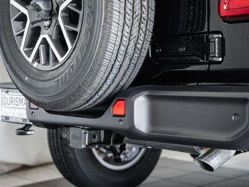 New 2026 Jeep Wrangler Sahara image 7