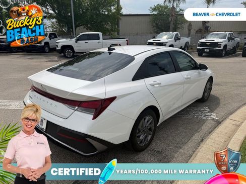 Used 2024 Hyundai Elantra SEL FWD image 4