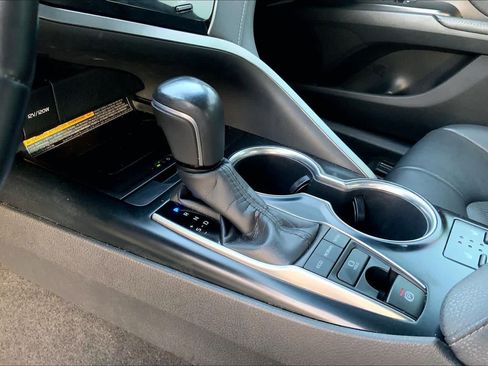 Used 2018 Toyota Camry XSE w/ Audio Package FWD image 15