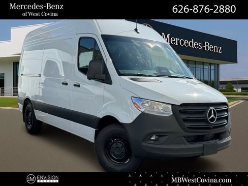 New 2025 Mercedes-Benz Sprinter 2500 image 1