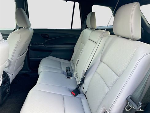 Used 2023 Honda Passport Elite image 26