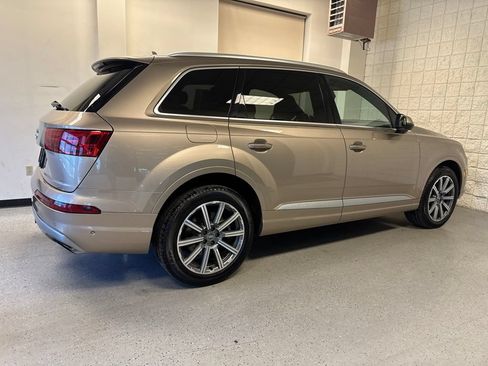 Used 2019 Audi Q7 3.0T Prestige w/ Prestige Package AWD/4WD image 24