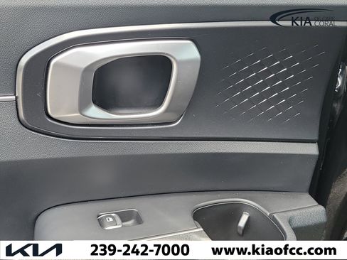 Certified 2022 Kia Sorento LX image 14