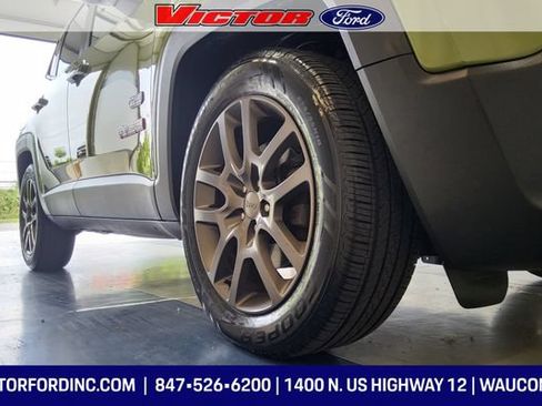 Used 2016 Jeep Renegade 75th Anniversary FWD image 9