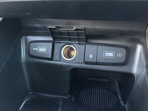 Used 2022 Hyundai Santa Cruz SEL Premium w/ Cargo Package image 25