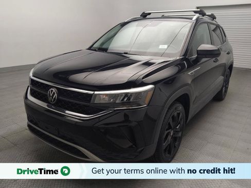 Used 2022 Volkswagen Taos SE AWD/4WD image 1