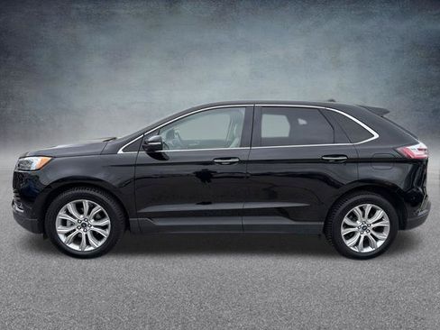 Used 2019 Ford Edge Titanium w/ Equipment Group 301A FWD image 10