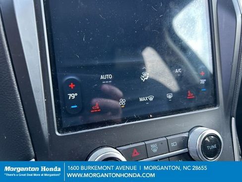 Used 2024 Ford Edge SEL image 20