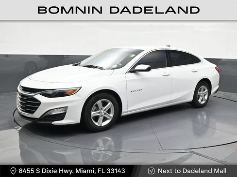 Used 2024 Chevrolet Malibu LS FWD image 1