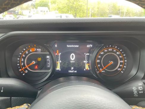Used 2024 Jeep Wrangler Unlimited Sport AWD/4WD image 16