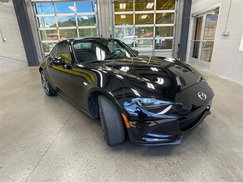 Used 2024 MAZDA MX-5 Miata RF Grand Touring RWD image 7