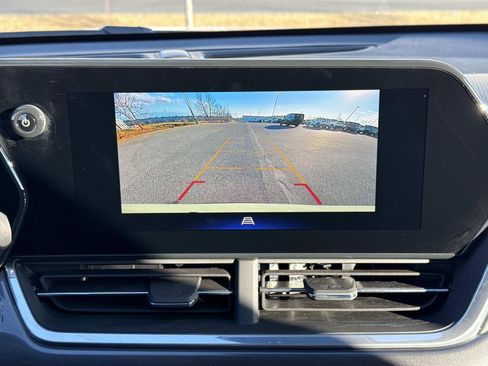 Used 2024 Chevrolet Trax ACTIV w/ Driver Confidence Package image 4