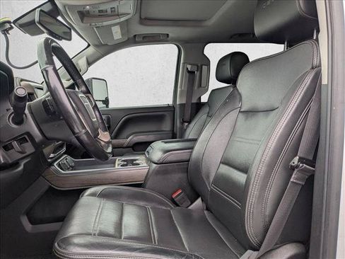 Used 2017 GMC Sierra 2500 Denali w/ Duramax Plus Package AWD/4WD image 13