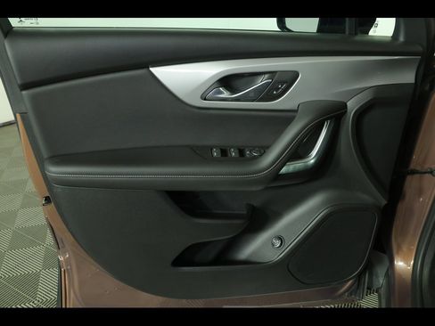 Used 2023 Chevrolet Blazer LT w/ Convenience Package image 21