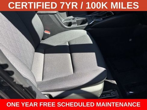 Used 2025 Toyota Corolla LE w/ Convenience Package FWD image 10