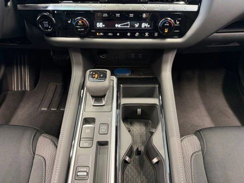 New 2026 Nissan Pathfinder SV w/ SV Premium Package FWD image 16